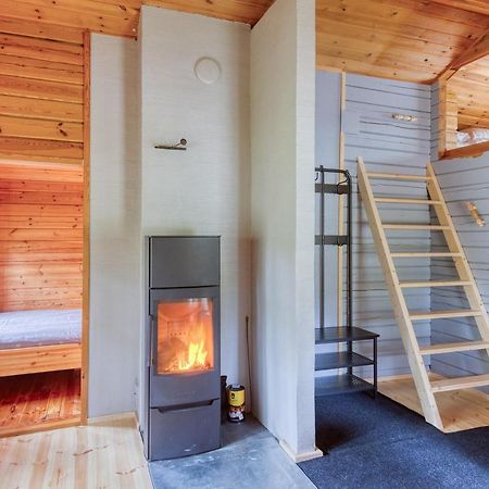 Pinetree Cottages Cozy Log Cabin Kalanti Exterior photo