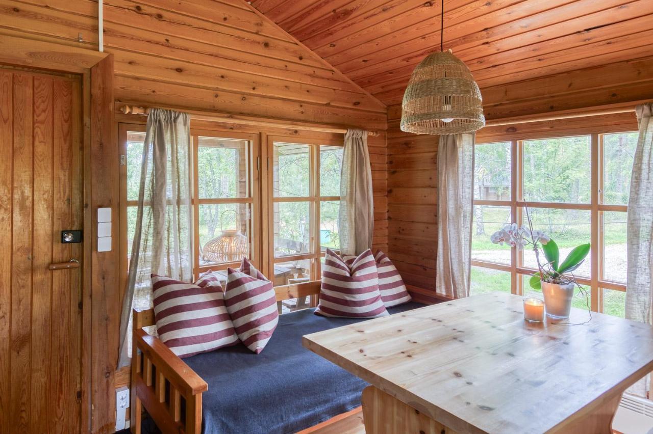 Pinetree Cottages Cozy Log Cabin Kalanti Exterior photo